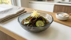 生もずくで作る、さっぱりもずく酢—10秒湯通しで水っぽさを抑える作り方