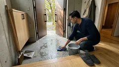 玄関掃除は水を撒かないほうが早い?湿気を残さない10分ルーティン
