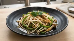 シャキッと仕上がる、もやし×きのこ×ピーマン炒め：鶏ガラ醤油で手早くあと一品